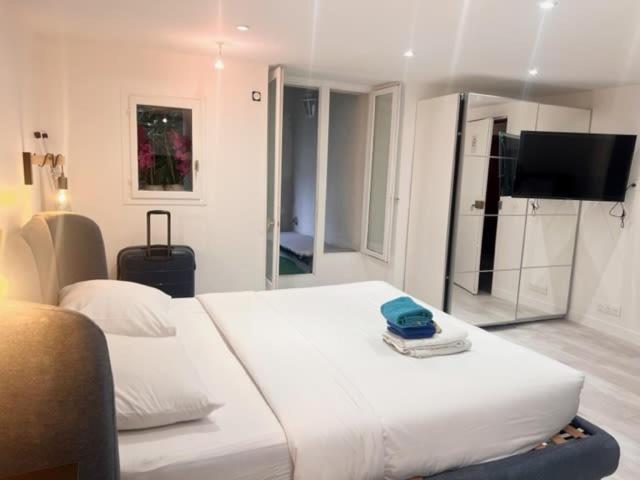 Rent A Room - Residence Caire, Montorgueil Paris Luaran gambar